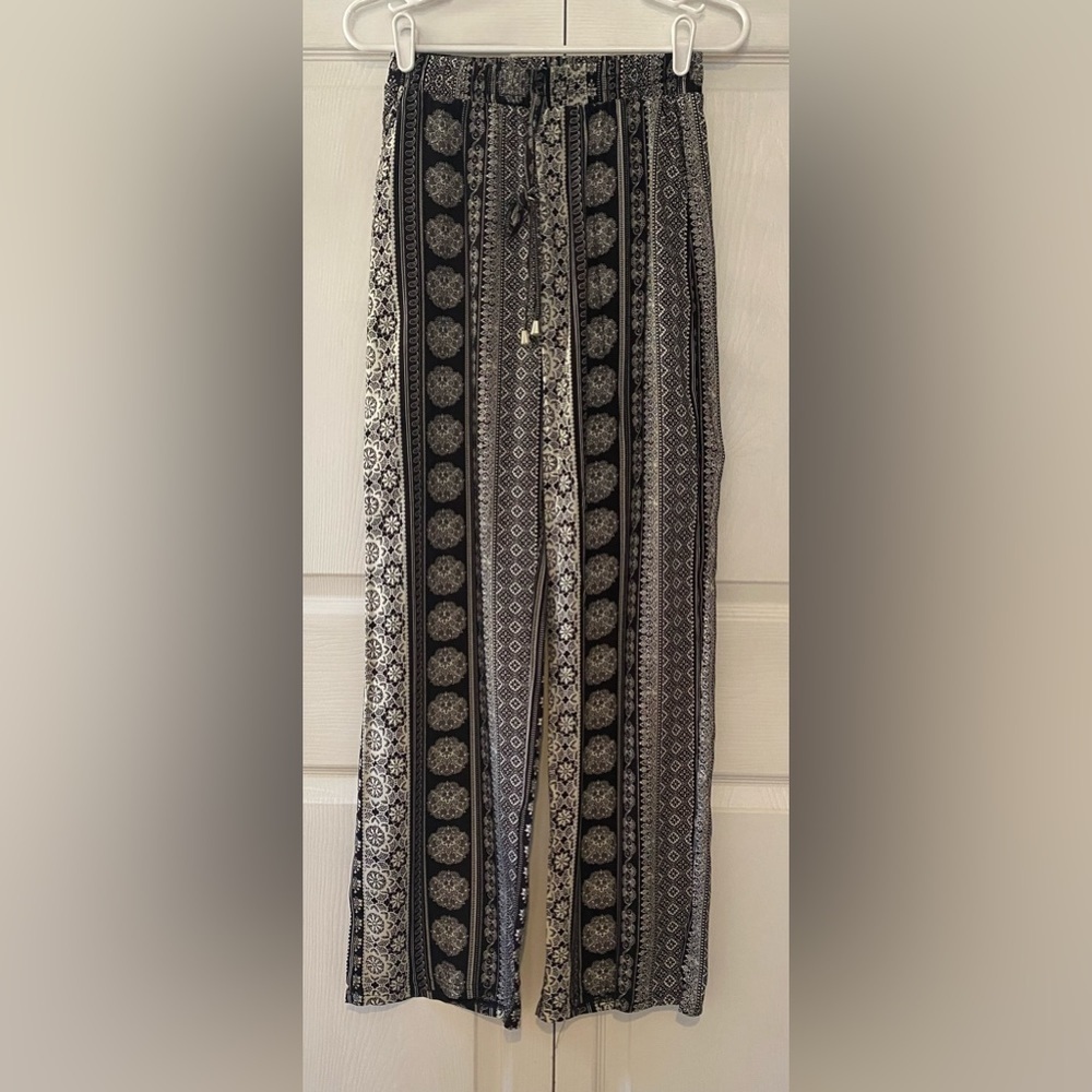 NEW SR Design Women’s Wide Leg Palazzo Pants. Size S